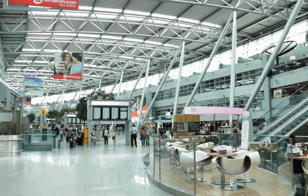 <span style='color:red;'><b>NAPAD NA AERODROM</b></span>U U DIZELDORFU: Jedna osoba POVREĐENA!
